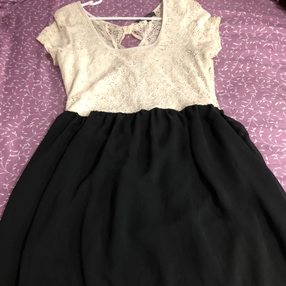 Beautiful Black and White Lace High-Low Dress